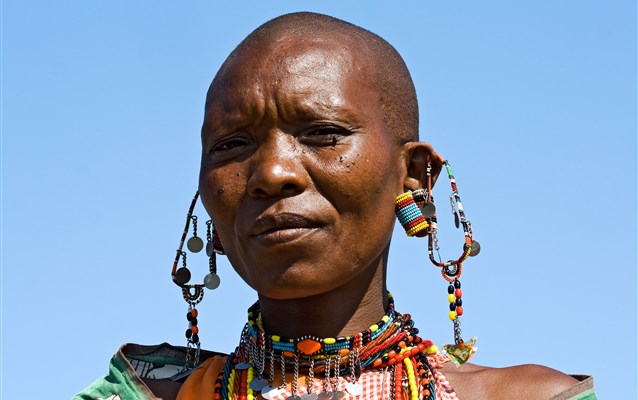 Масаи, полукочевой народ, населяющий Кению и Танзанию, является одной из самых известных африканских этнических групп