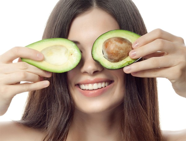 Поєднання авокадо і оливкової олії, як з високим вмістом незамінних жирних кислот, додасть волоссю гідратацію