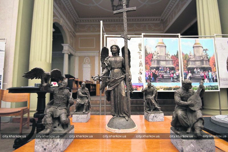 А в Харківській єпархії УПЦ МП очікують, що проект колони подадуть їм на узгодження, і пам'ятник освятять згідно православним канонам